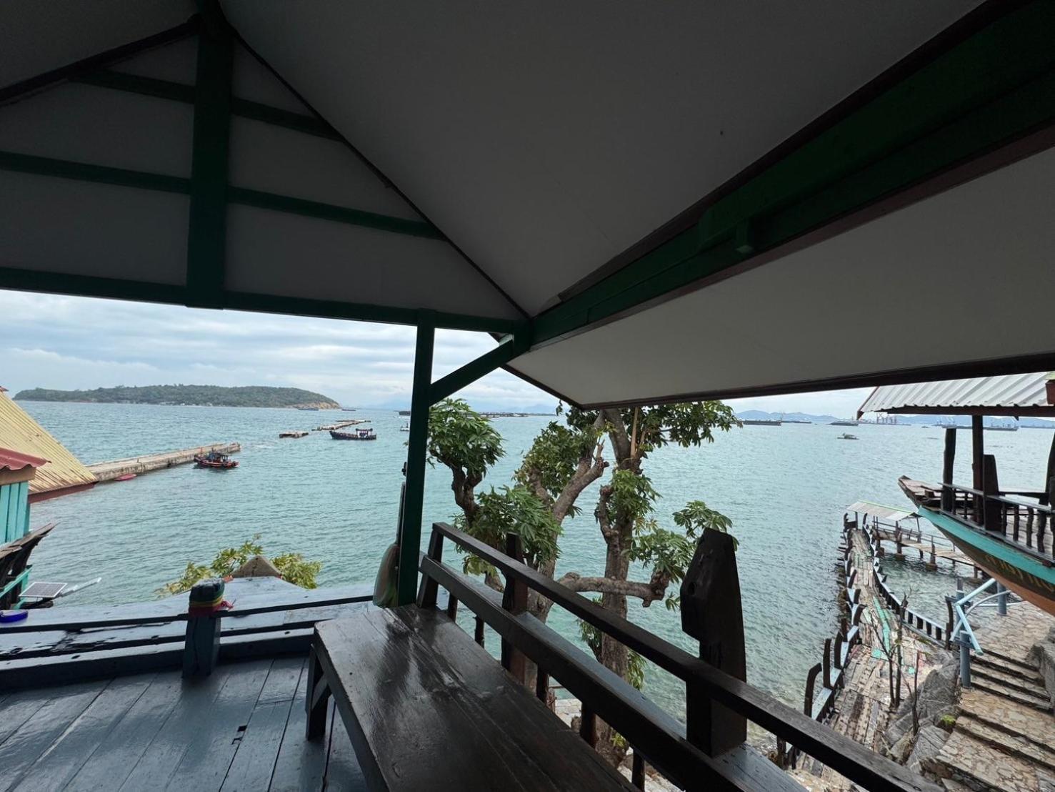 Rimtalay Resort Koh Si Chang Esterno foto