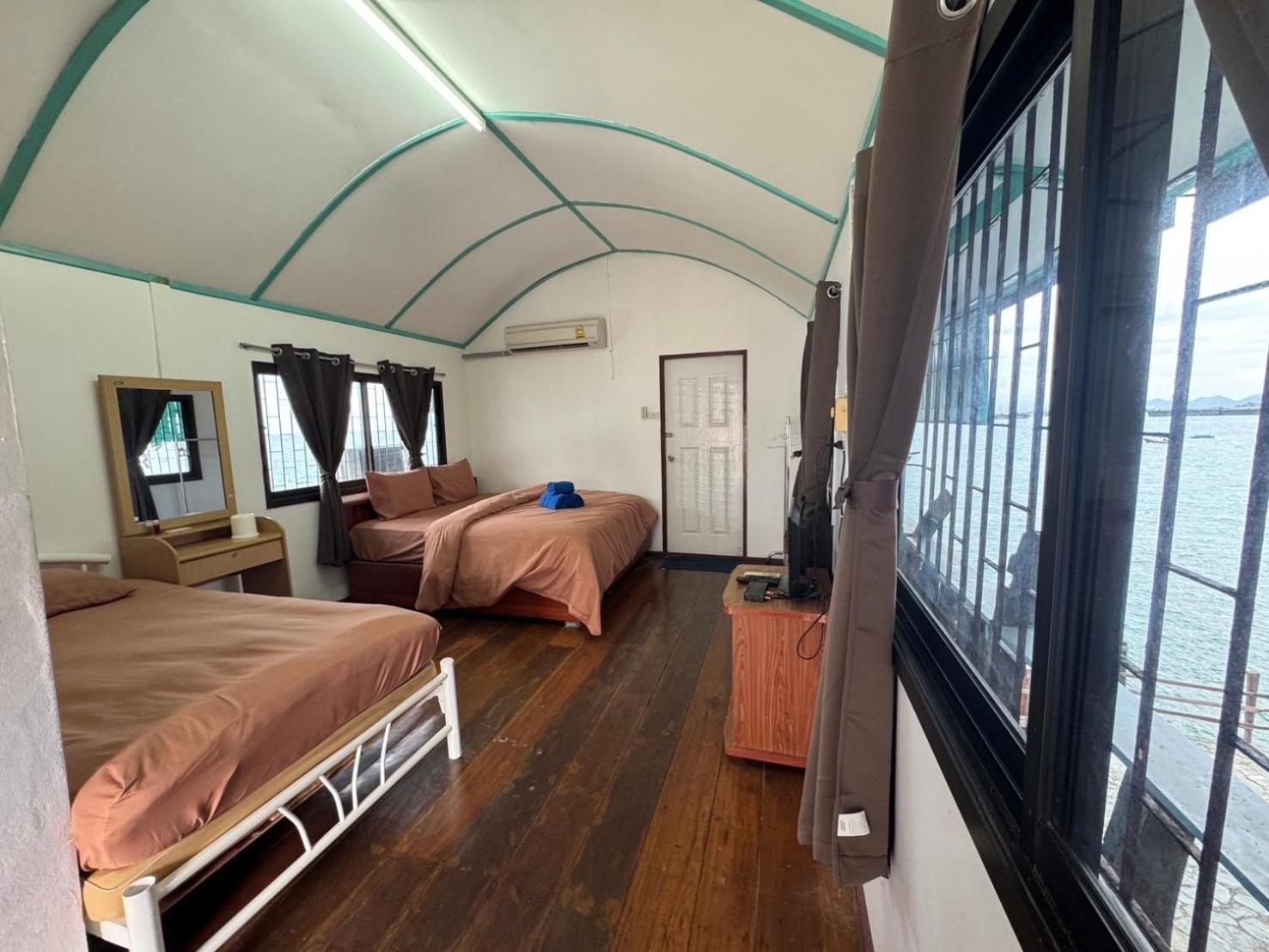 Rimtalay Resort Koh Si Chang Esterno foto