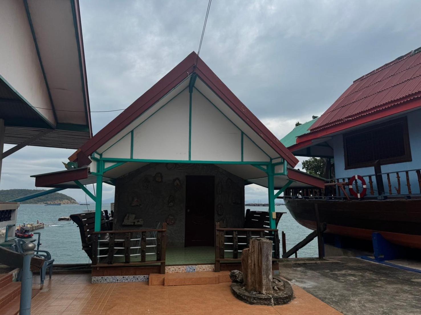 Rimtalay Resort Koh Si Chang Esterno foto