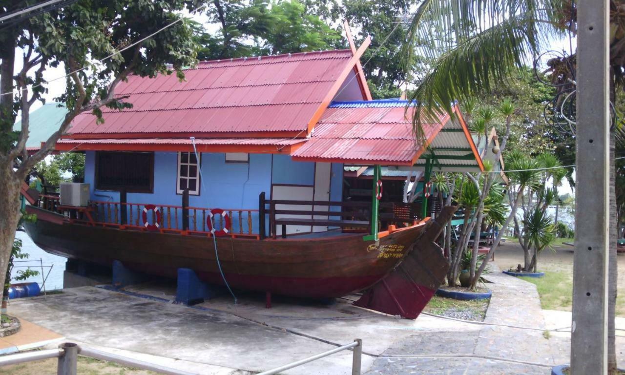 Rimtalay Resort Koh Si Chang Esterno foto
